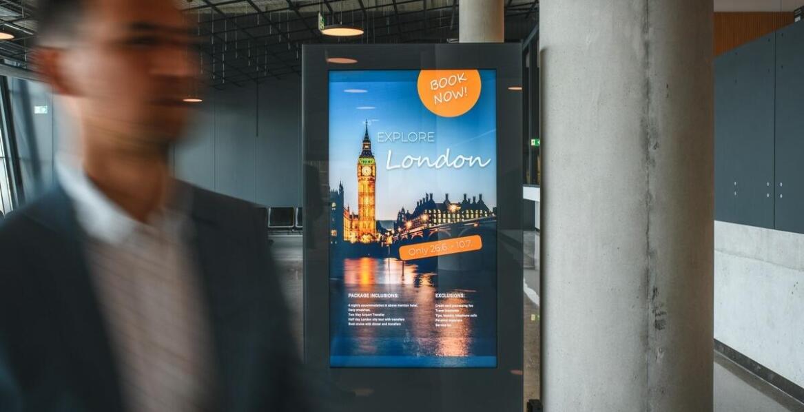 Jakie korzyści niesie ze sobą wprowadzenie systemów tablic informacyjnych na parkingach?