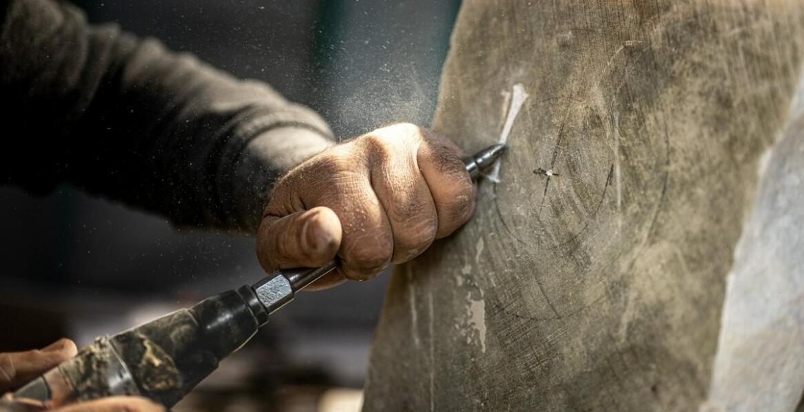 Rola kamieniarstwa w organizacji ceremonii pogrzebowych