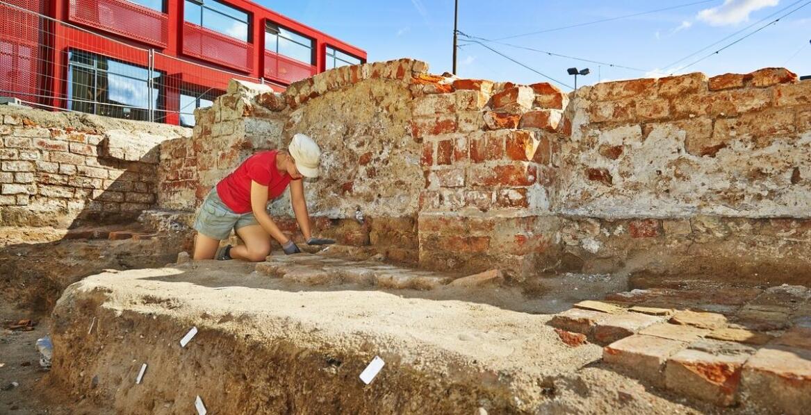 Jak badania wykopaliskowe wpływają na rozwój inwestycji budowlanych w Wrocławiu?