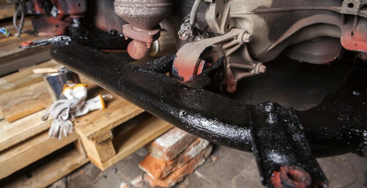 Jaką rolę odgrywa poduszka silnika?