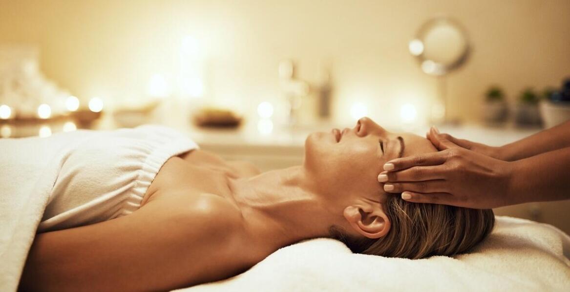 Jak masaż Kobido wspiera redukcję napięcia mięśniowego w okolicy twarzy?