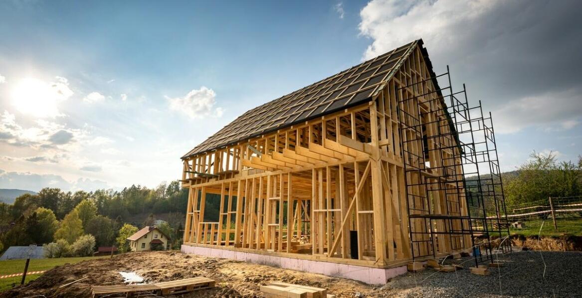 Domy szkieletowe jako ekologiczne rozwiązanie – co warto wiedzieć?