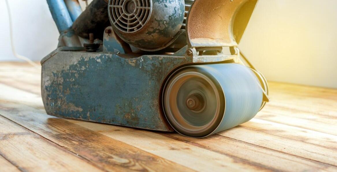 Rola satyniarki w procesie obróbki drewna – dlaczego jest niezbędna?