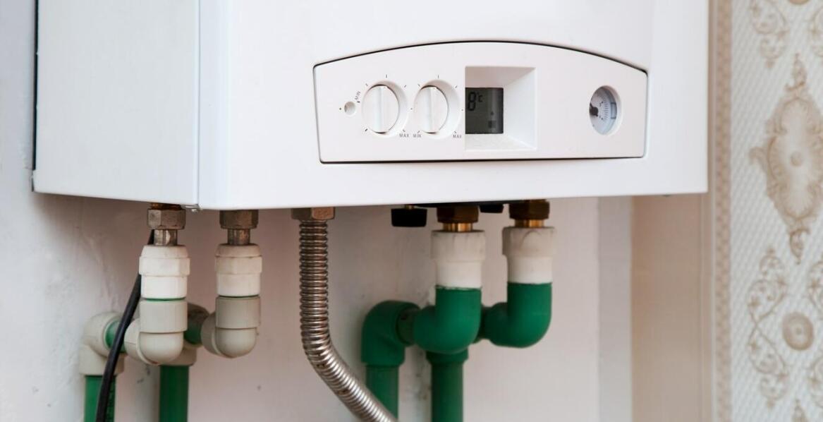 Jakie innowacje technologiczne można znaleźć w kotłach dostępnych z montażem?