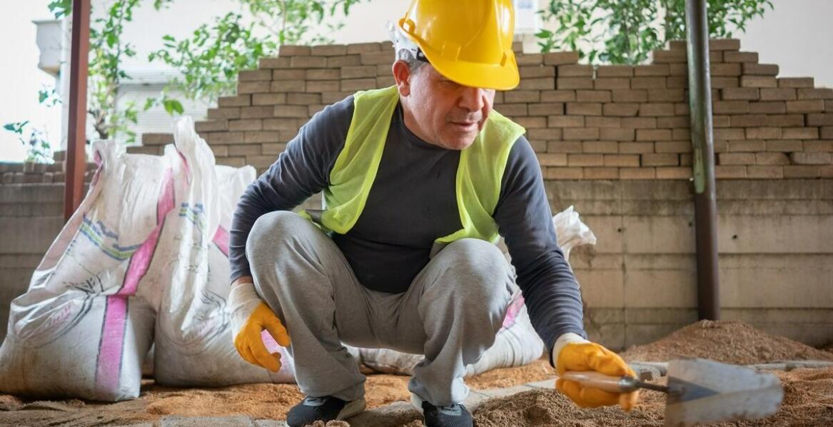 Jak osuszanie budynków po zalaniu może uratować Twój dom przed poważnymi uszkodzeniami?