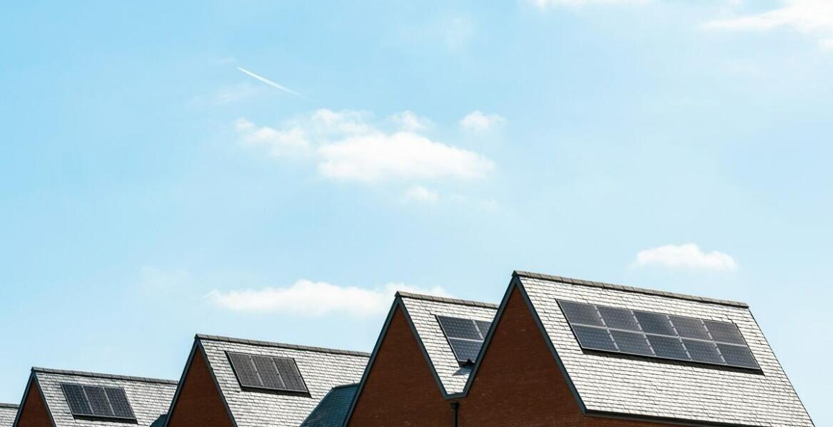 Dlaczego warto postawić na energię słoneczną jako źródło energii w łódzkim?