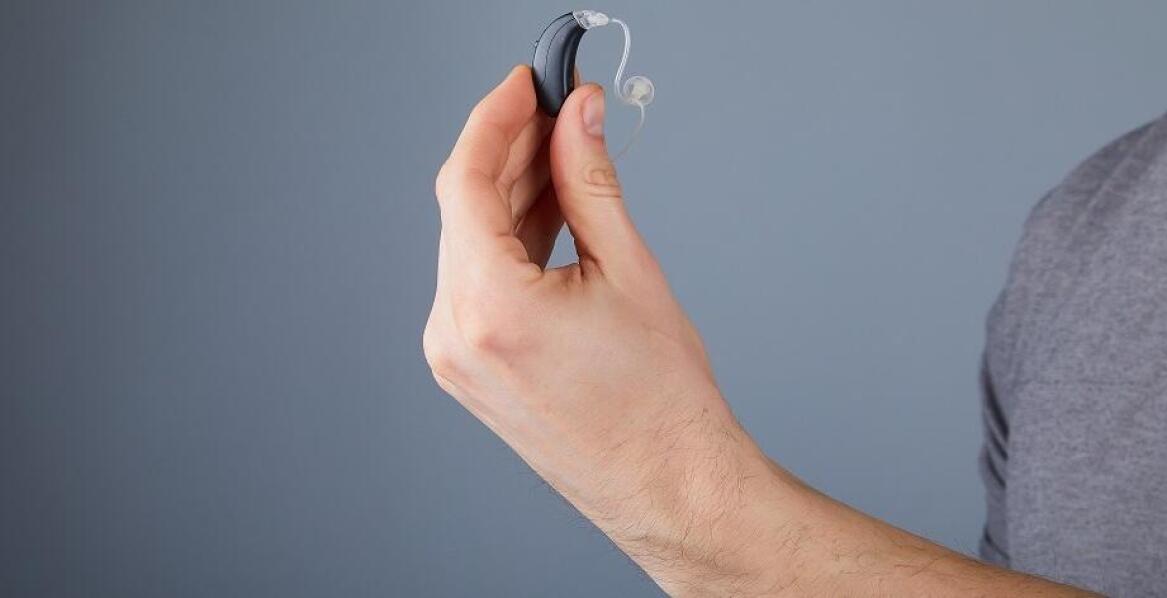 Nowoczesne aparaty słuchowe – poprawa jakości życia