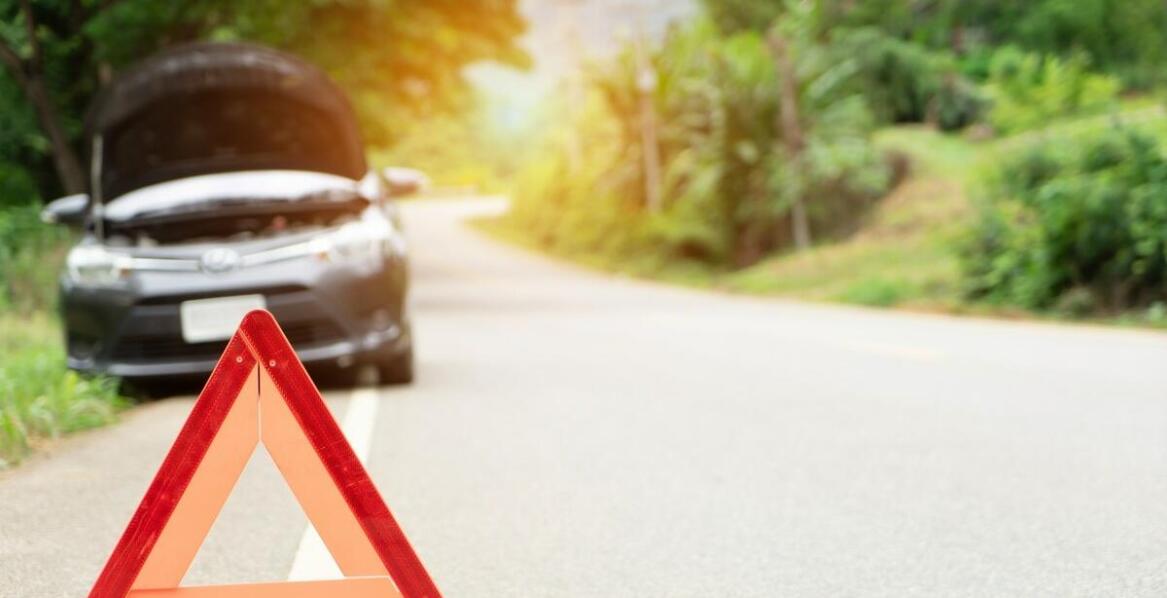 Jak szybko można spodziewać się przybycia lawety w nagłych sytuacjach?