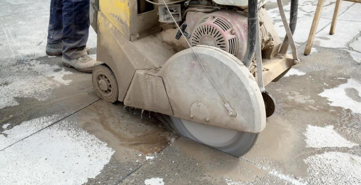 Tarcza do cięcia szkła a precyzja obróbki – kluczowe czynniki wpływające na efekt końcowy