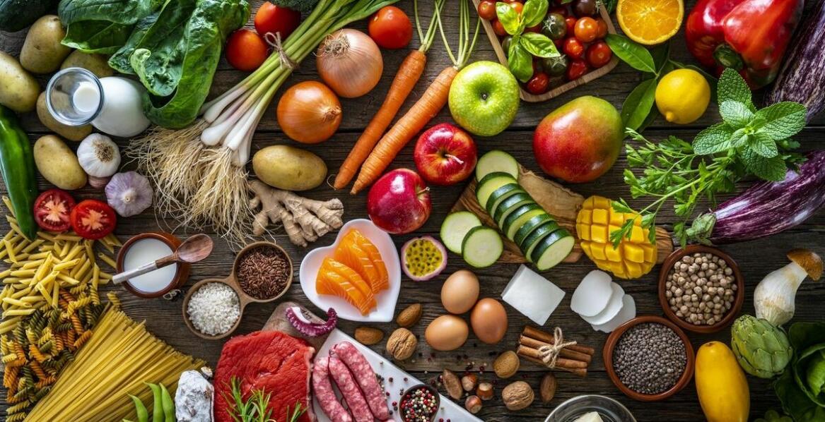 Jakie opcje dietetyczne oferuje catering pudełkowy dla osób z insulinoopornością?