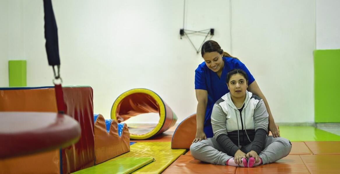 Jakie są długofalowe skutki wycieku płynu rdzeniowego na zdrowie pacjenta?