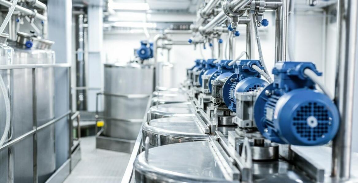 Wpływ kompaktowej budowy maszyn na efektywność przestrzeni produkcyjnej