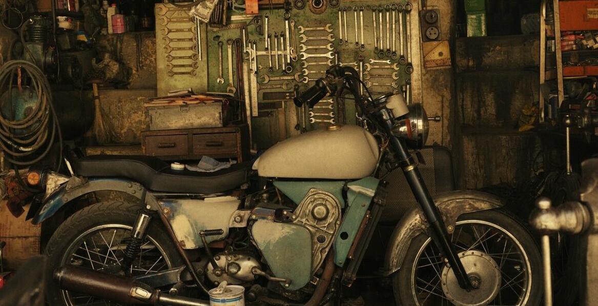 Jakie akcesoria tuningowe warto rozważyć dla starych motocykli?