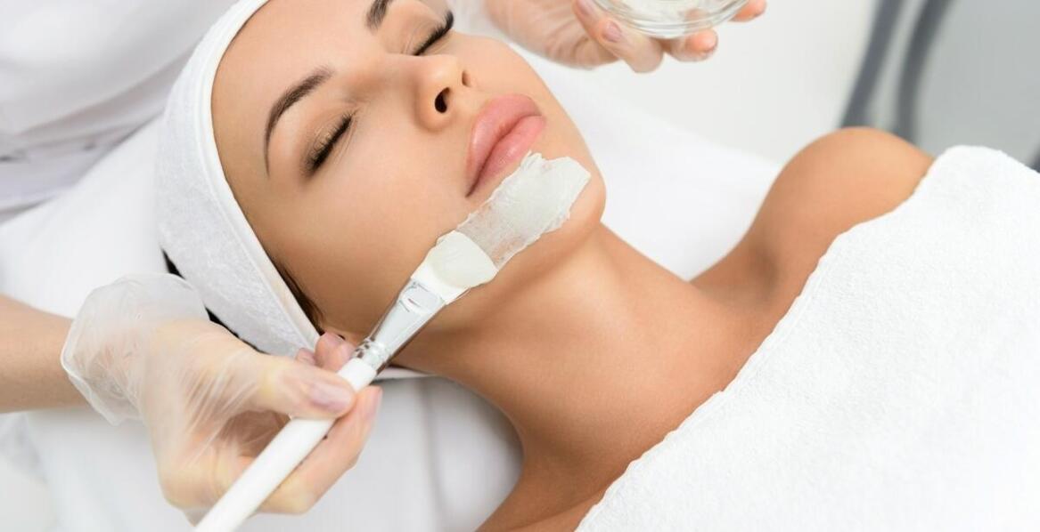 Jakie są zalety liftingu twarzy w Lublinie?