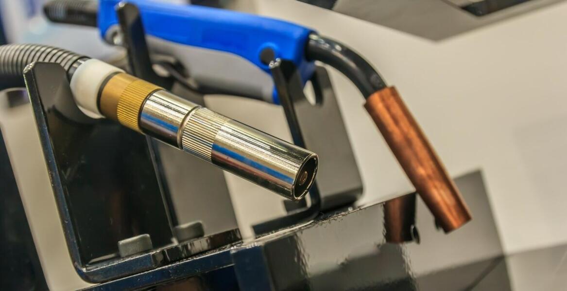 Wpływ parametrów pracy zgrzewarki ultradźwiękowej ręcznej na jakość połączeń