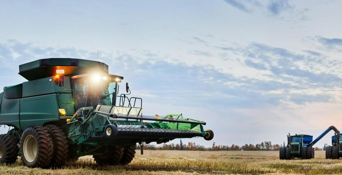Jakie funkcje powinny mieć nowoczesne maszyny rolnicze dla lepszej wydajności?