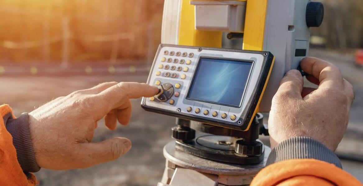 Wykorzystanie oprogramowania do analizy danych w tworzeniu dokumentacji geologicznej