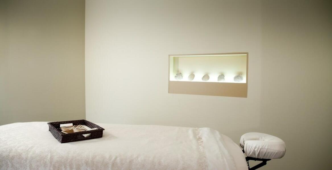 Psychosomatyka a problemy w relacjach interpersonalnych: jak hipnoza może pomóc?