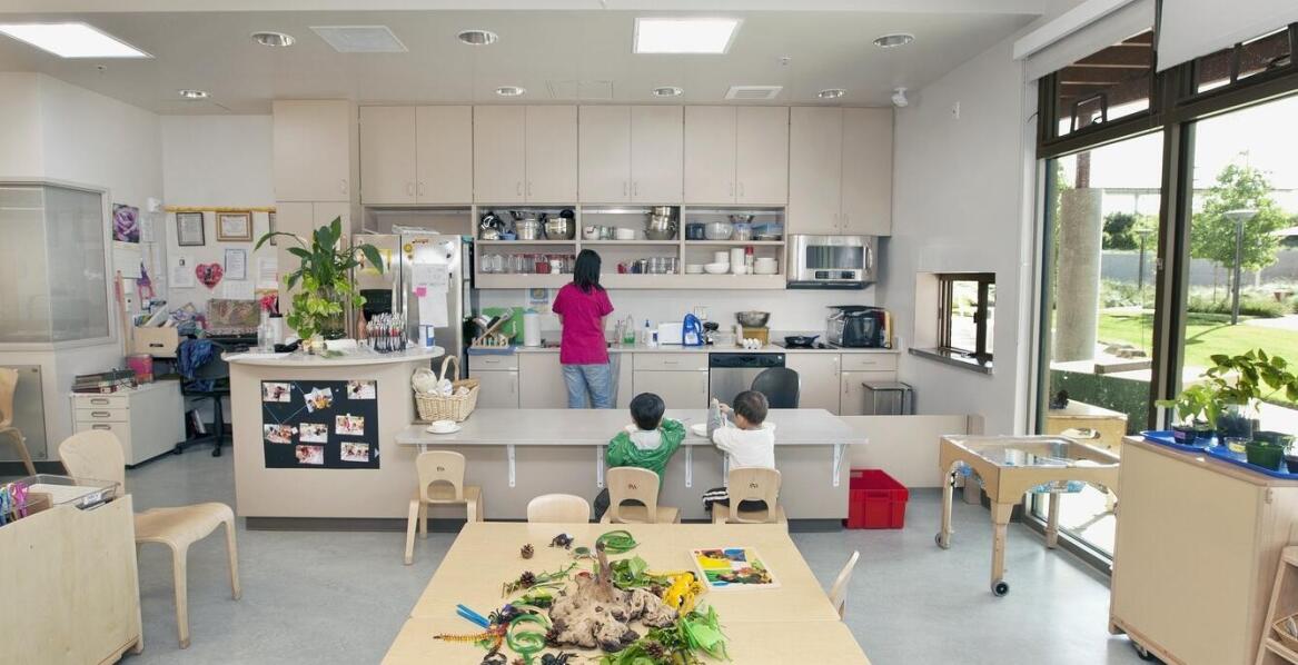 Jakie znaczenie ma indywidualne podejście do każdego dziecka w żłobku językowym?