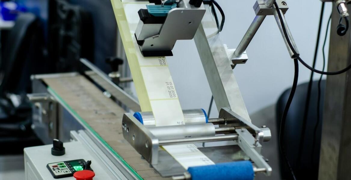 Dlaczego warto zainwestować w drukarkę Blitz S10 do produkcji etykiet?