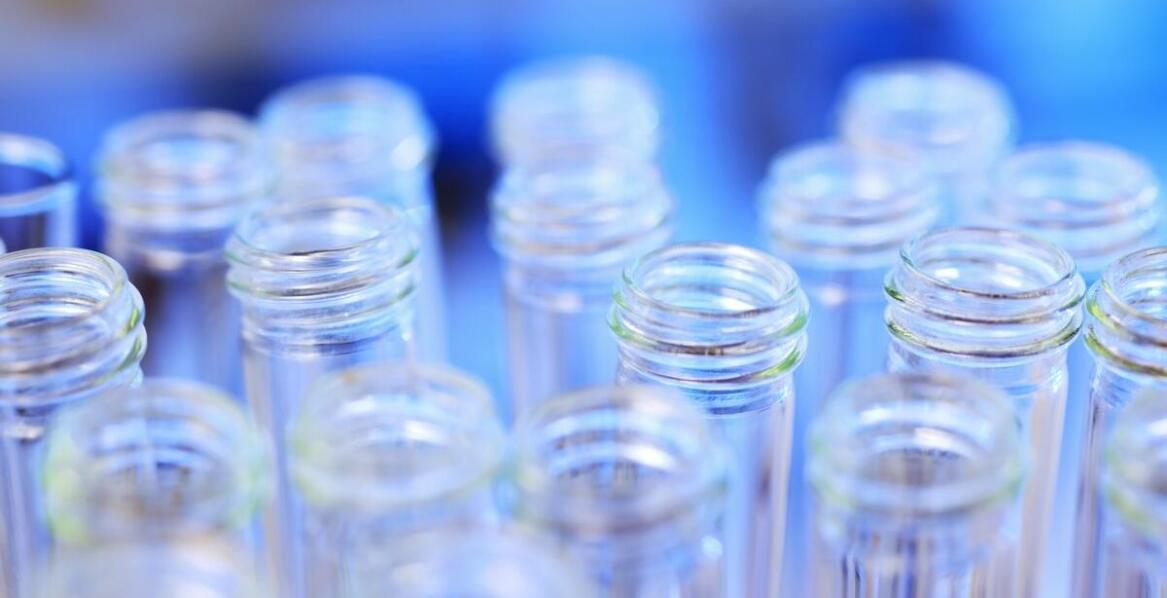 Do czego wykorzystuje się fiolki szklane?