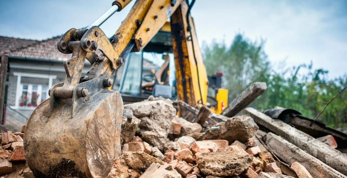 Kruszenie gruzu a efektywność recyklingu: dlaczego warto inwestować?