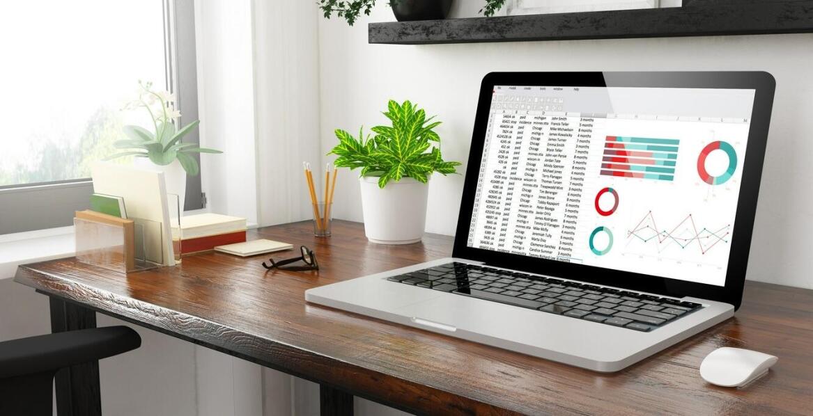 Jakie narzędzia informatyczne wspierają pracę zespołów programistycznych?