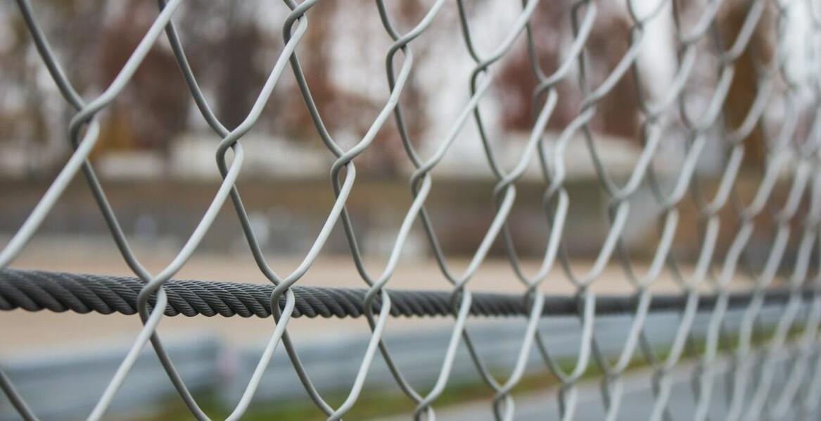 Właściwości stalowych pętli linowych RVL – co je wyróżnia na rynku?