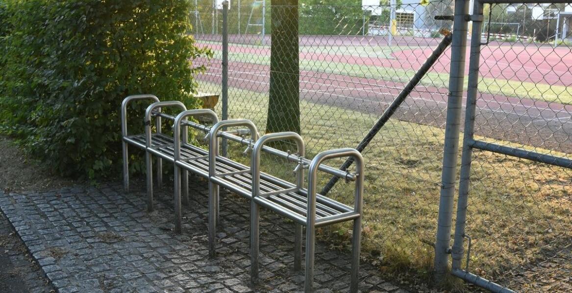 Ławki miejskie a estetyka otoczenia – jak wpływają na wrażenia wizualne?