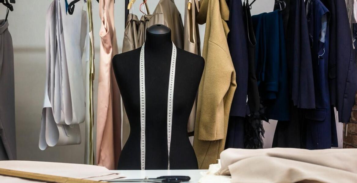 Sukienka Nela – idealny wybór na wesela i inne uroczystości