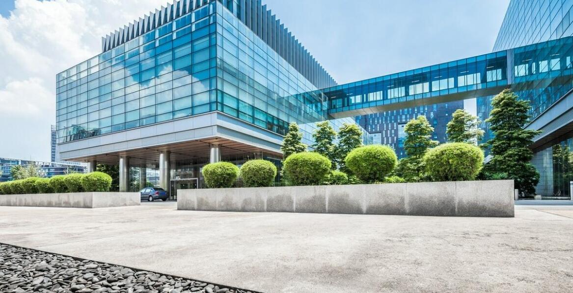 Innovationen bei der Herstellung von Dächern mit Sandwichplatten – was gibt es Neues?