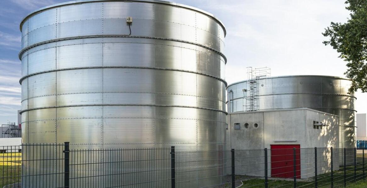 Zbiornik LPG pionowy a normy jakości – co powinieneś wiedzieć?