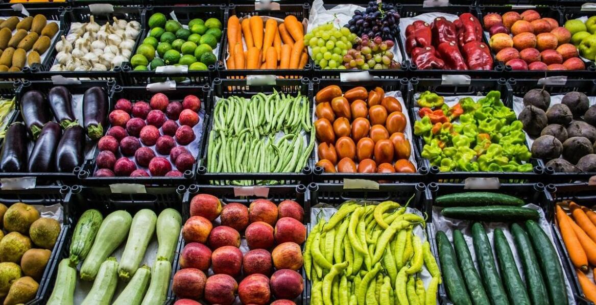 Jakie są zalety korzystania z hurtowych zamówień dla gastronomii?