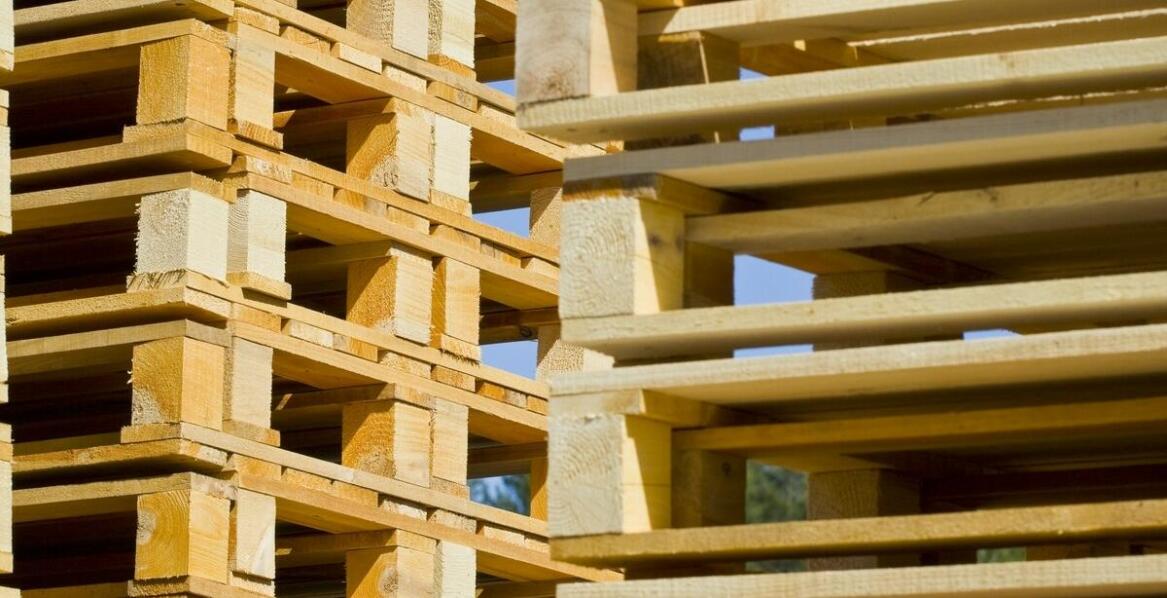 Dlaczego warto rozważyć zakup nadstawek paletowych używanych dla branży spożywczej?