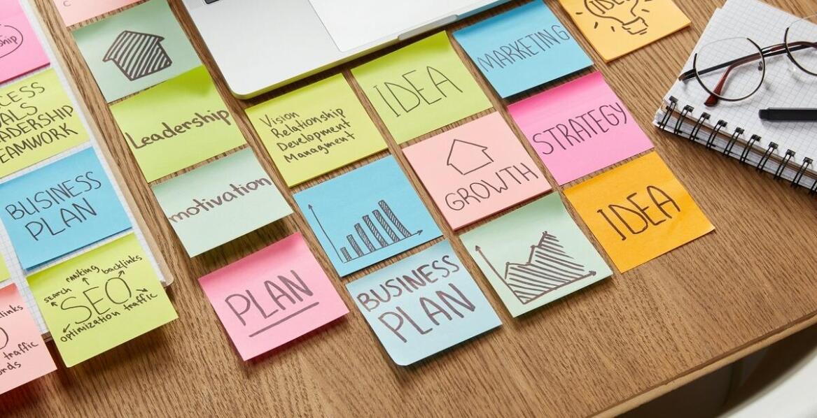 Dlaczego warto znać różne formaty papieru w pracy z klientami?