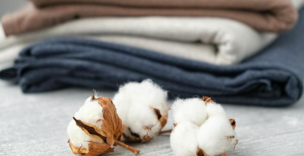 Jakie materiały są najlepsze dla chłopięcych bluzek z długim rękawem?