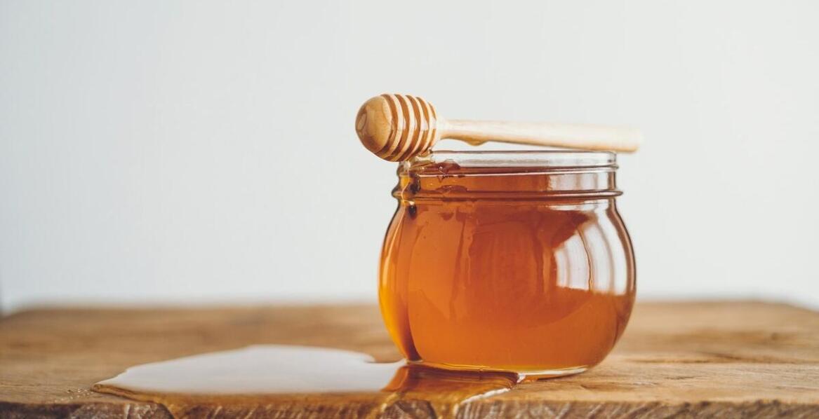 Dlaczego wydajność miodowa lipy jest kluczowa w produkcji miodu?