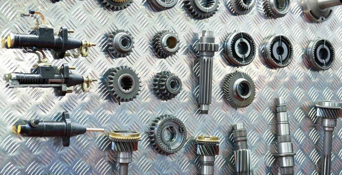 Części Steyr do skrzyń biegów - jak zapewnić długotrwałą eksploatację?