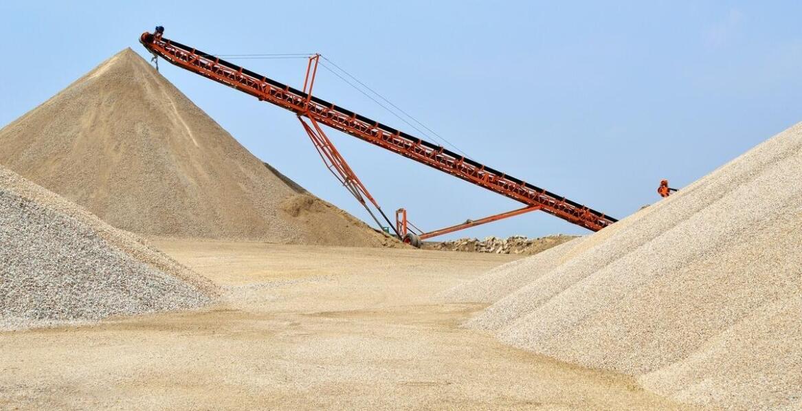Jak zmienia się technologia wydobycia kruszyw w nowoczesnych żwirowniach?