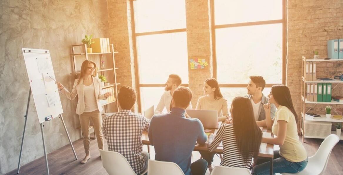 Jak agencje pracy tymczasowej pomagają w budowaniu trwałych relacji z pracownikami?