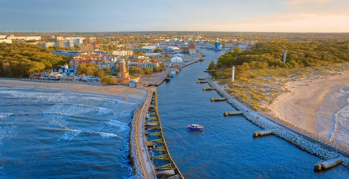 Historia Kanału Elbląskiego: jak rejs statkiem pozwala odkryć jego tajemnice?