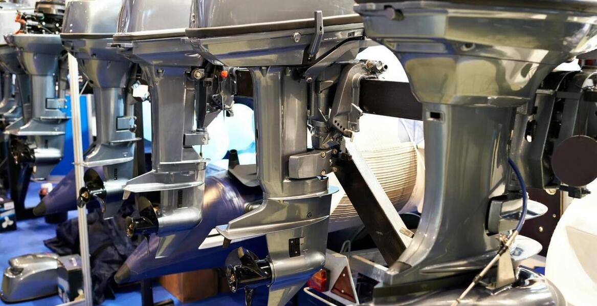 Jakie są korzyści z używania śrub rzymskich w projektach morskich?