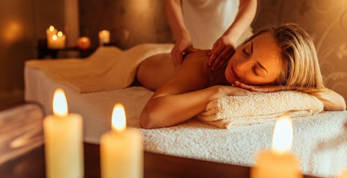 Jak masaż erotyczny wpływa na dobre samopoczucie i zadowolenie kobiety?