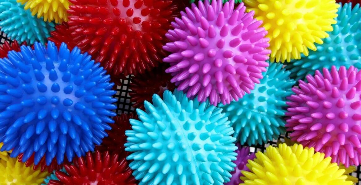 Wpływ kulek gumowych na wydajność systemów transportowych