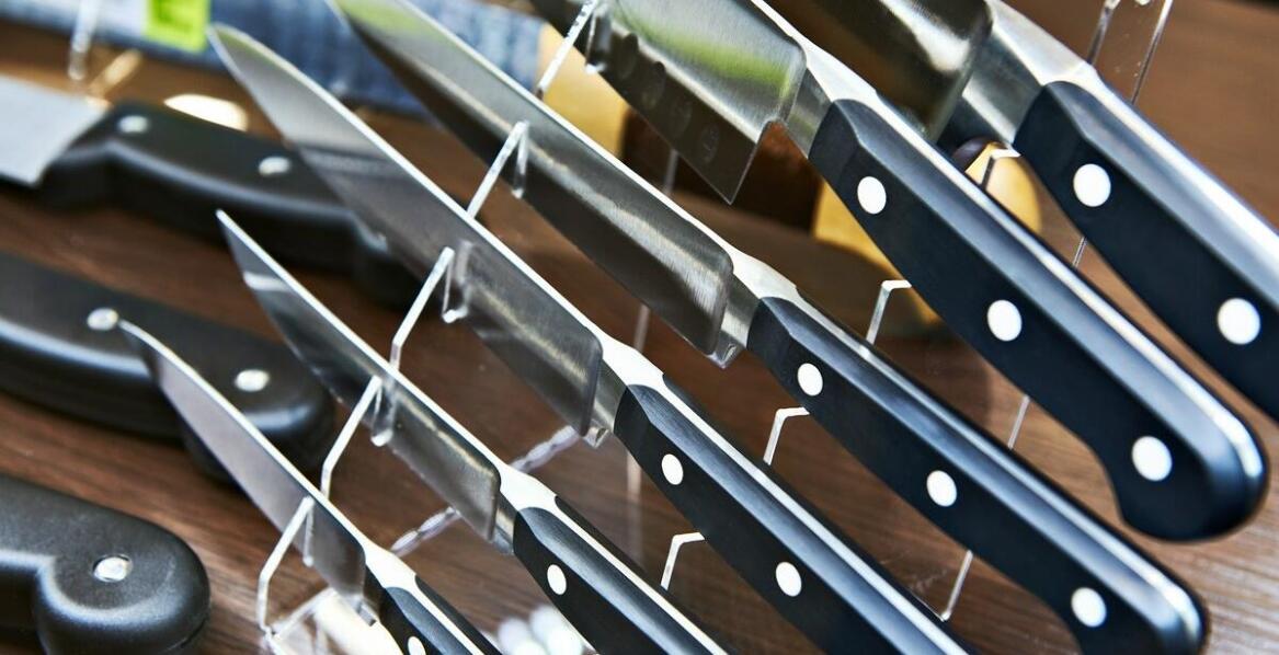 Jakie właściwości stali Sandvik 14C28N czynią ją idealnym wyborem dla myśliwych?