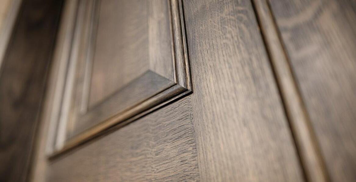 Dlaczego drzwi zewnętrzne z wysoką izolacją termiczną to dobry wybór w Krosnie?