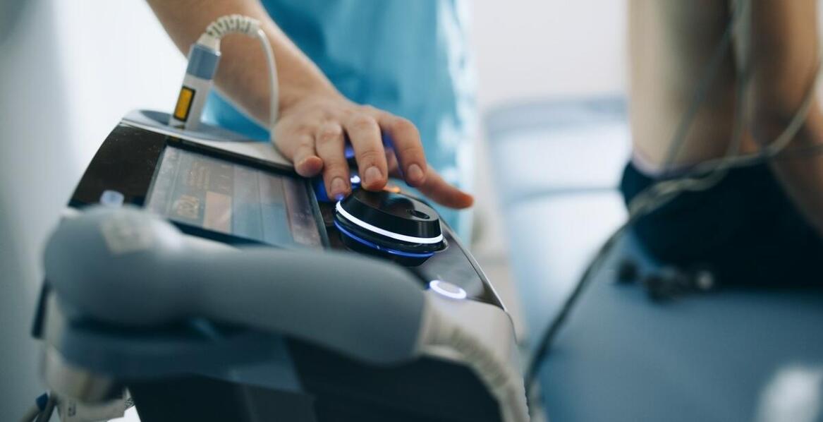 Jak ultrasonografia może wspierać proces rehabilitacji po operacjach ortopedycznych?