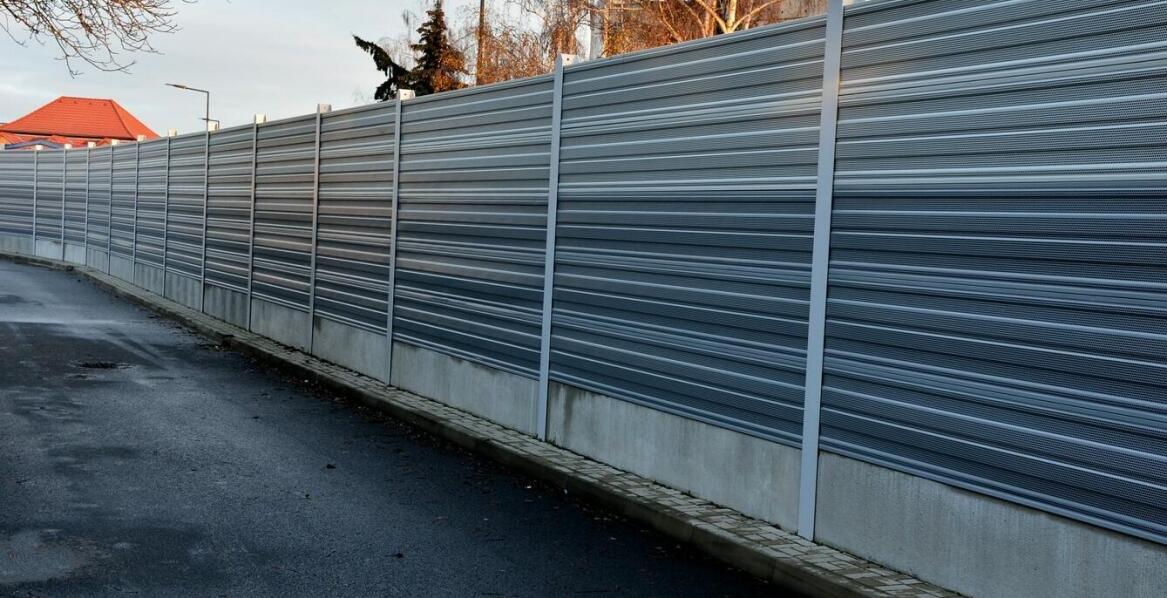 Rola separatorów drogowych betonowych w ochronie środowiska miejskiego