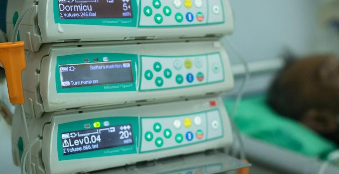 Kroplówka na kaca a uzupełnianie poziomu glukozy w organizmie: co warto wiedzieć?