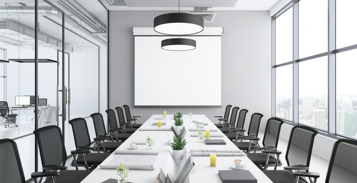 Jakie sale konferencyjne w Warszawie zapewniają najlepsze warunki akustyczne?